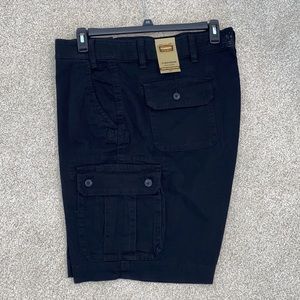 Men’s Foundry black cargo shorts sz 48